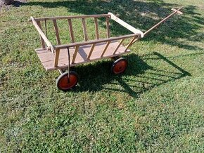 žebřiňák dětský starožitný na děti