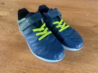 Dětské futsalové kopačky vel. 31