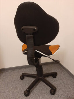 Kancelářská židle