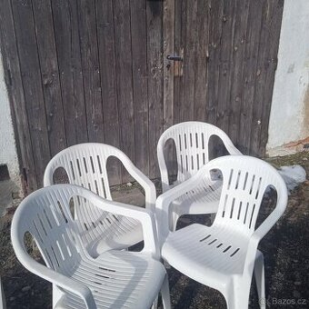 Zahradní plastové židle 4kusy