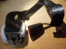 NOVÝ NEPOUŽITÝ zadní bezpečností pás FABIA 2012 combi - 1