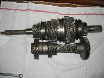 Hřídel s těsněním pro převodovku