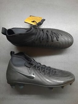 Pánské kopačky Phantom Luna II Club FG/MG,v. Eur 39