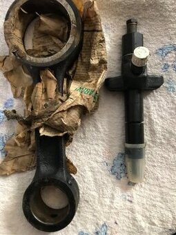 Ojnice TZ-4K12, vstřikovač MT8-132