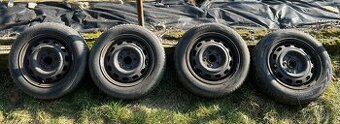 Sada plechových disků se zimními pneumatikami 15"
