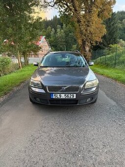 Prodám Volvo V50 2.4i + LPG 125kW automat, tažné
