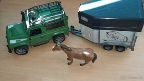 Prodám: hračku Auto a přívěz s koněm - 1