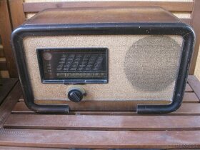 lampové rádio MIKROFONA MK379 - rok 1939 - 1