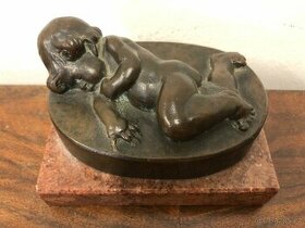 Spící chlapeček - bronz - 1