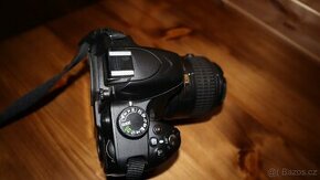 Zrcadlovka Nikon D70, 3 objektivy a brašna