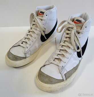 Kotníčkové kožené tenisky Nike, vel. 44