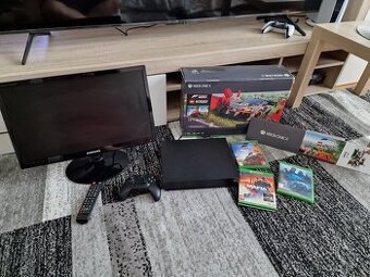 Xbox one X 1TB s hrami a Krabicí a Televizí Samsung