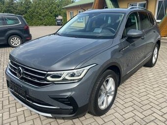 VW Tiguan 2.0TDI 4Motion DSG Full LED Kamery ACC Tažné 2021