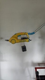 Nabíjecí zastřihávač trávníku - 1