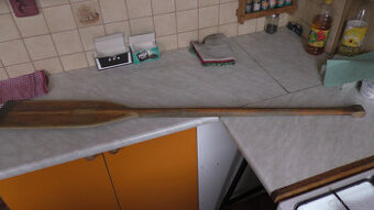 Dřevěné pádlo 127 cm