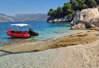 Člun Zodiac 410 s motorem
