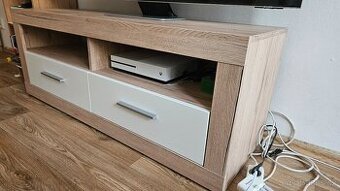 TV stolek