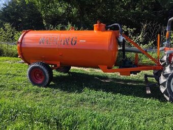 prodám Fekál 2500l NORING