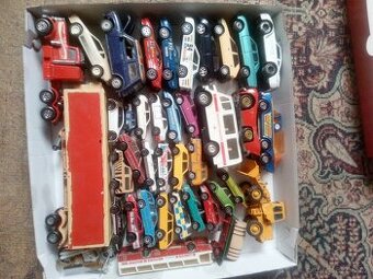 Angličáky autíčka matchbox mebetoys vrakoviště
