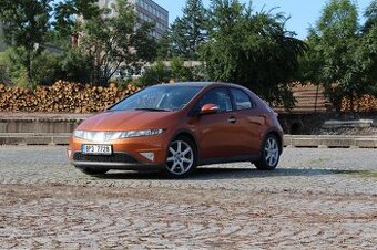 Honda Civic 8g 1.8 v-tec