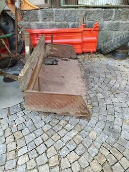 Zadní lopata, lžíce za traktor