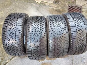 Zimní pneu 215/45R16 good year - 1