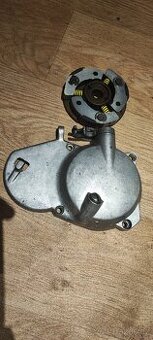 Manet Korado spojka a víko