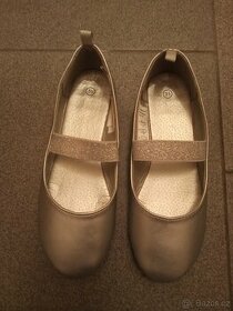 Dívčí balerínky vel. 35