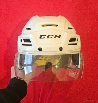 Prodam hokejovou vystroj