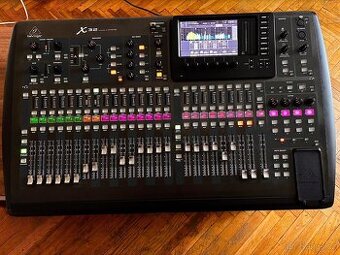Behringer x32 + X-live karta