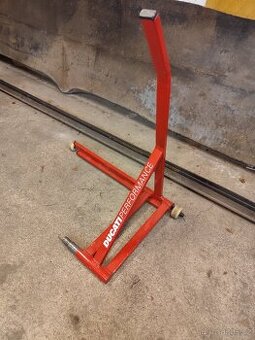 Zadní stojan na Ducati