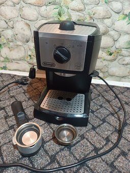 pákový kávovar Delonghi