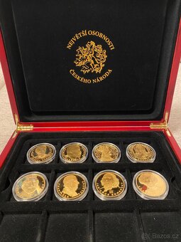 Sbírka zlatých a stříbrných mincí a medailý