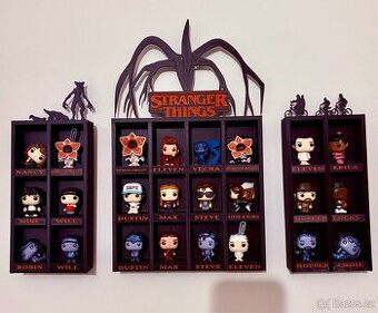 Polička stranger things kinder joy