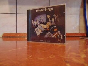 prodám CD Grave Digger - War games 1985 , v pořádku ,