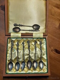 Prodám italskou postříbřenou sadu 8 kávových lžiček