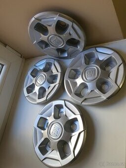 4 poklice, pokličky Fiat Ducato, středové