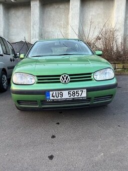 Naraznik predni VW Golf 4 LA6P barva
