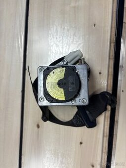 Zadní pravý pás VW Passat