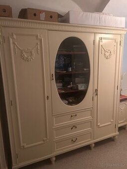 Kompletní ložnice ve stylu Ludvík XV – zachovalý stav