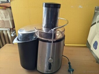 Elektrický odšťavňovač kuchyňský robot