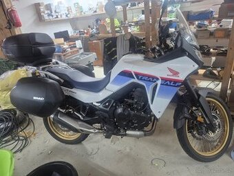 Honda Transalp 750