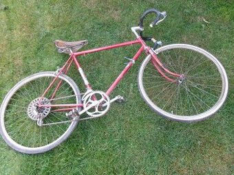 vyprodám jízdní kola z garáže: zn.Favorit a další, dětská, j