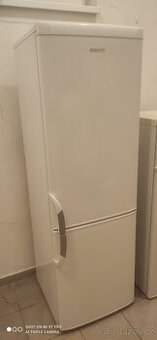 Lednice s mrazákem Beko