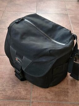 Lowepro Stealth Reporter D400 AW