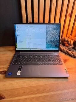 Notebook Lenovo IdeaPad Slim 3