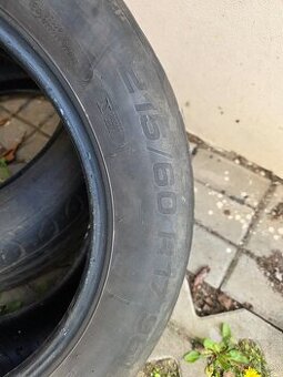 215/60R17