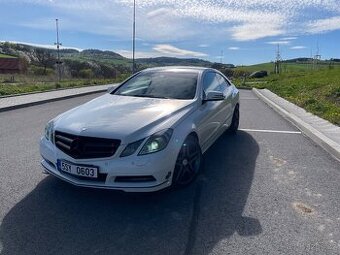 Mercedes Benz E Coupé 2.2 CDI
