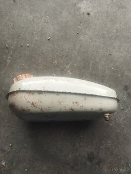 Nádrž na Stadion S-11