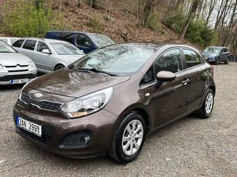 Kia Rio 1.25i 62 kW klimatizace 65tkm 2011 nové ČR serviska